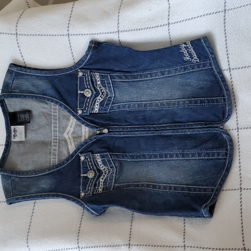 Womens harley vest size M